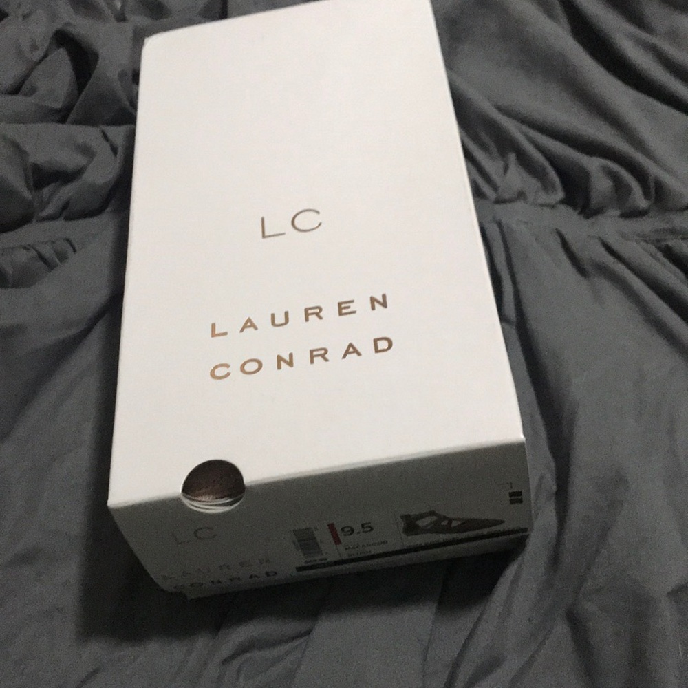 Never Worn Lauren Conrad Flats